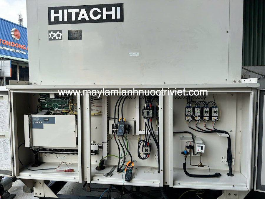 Hitachi 40hp lắp đặt nhà máy nhựa Đức Hoà Long An